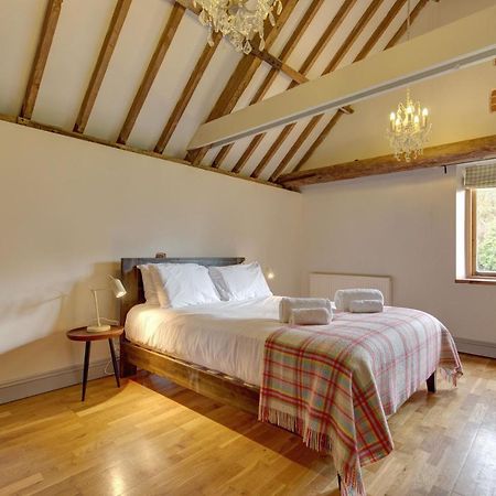 Williams Barn Villa West Beckham Exteriör bild