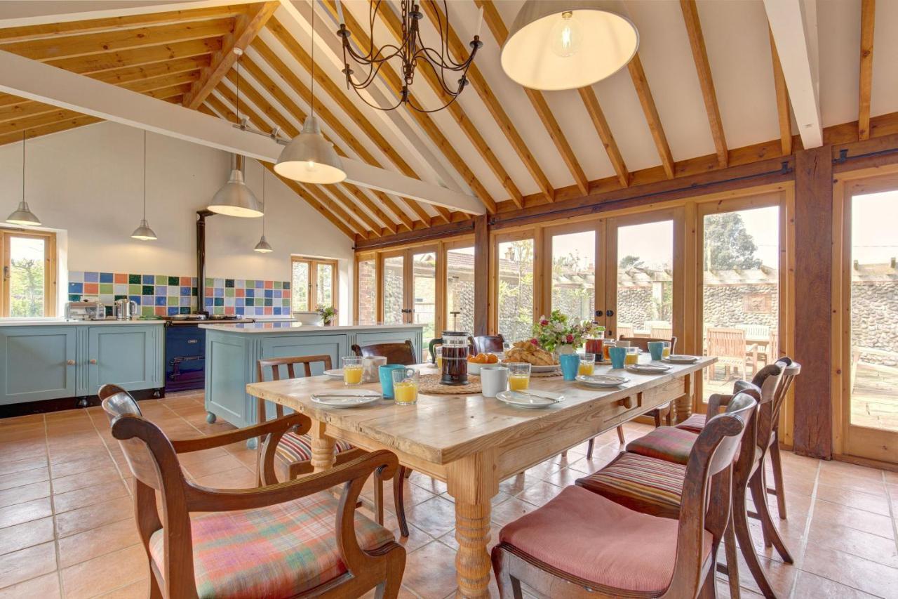 Williams Barn Villa West Beckham Exteriör bild