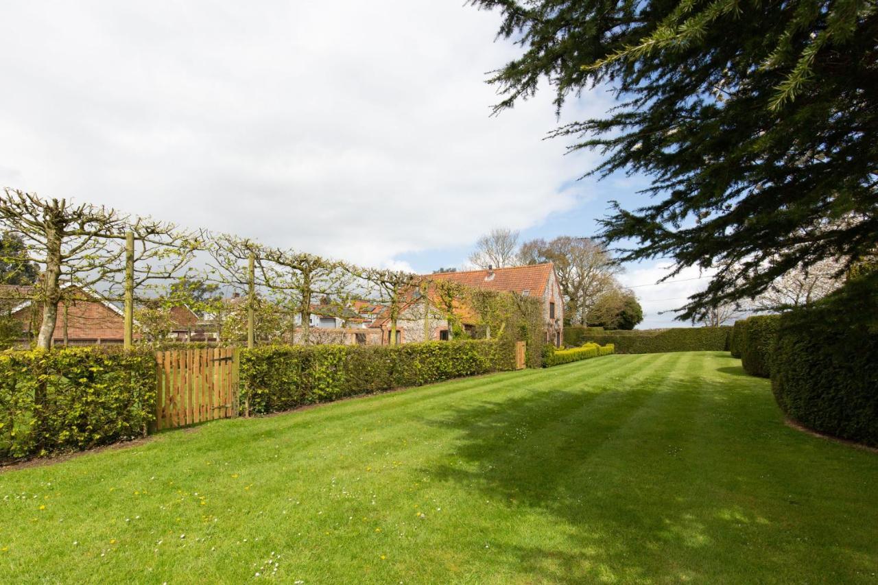 Williams Barn Villa West Beckham Exteriör bild